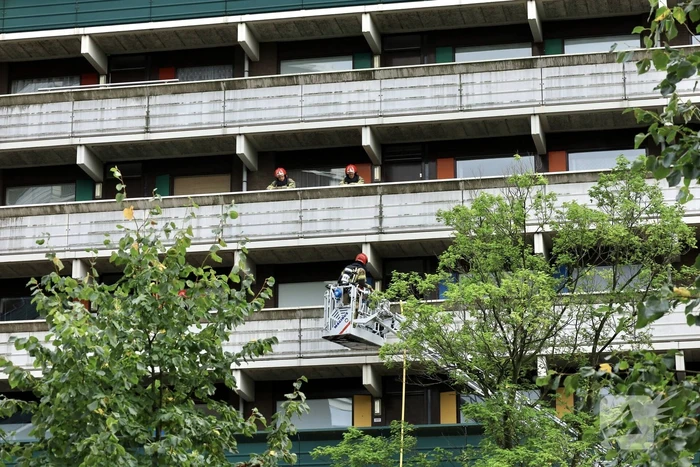 Felle uitslaande brand in flatgebouw