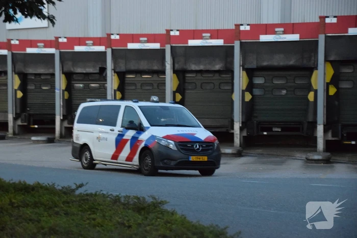 Overleden persoon aangetroffen in vrachtwagen
