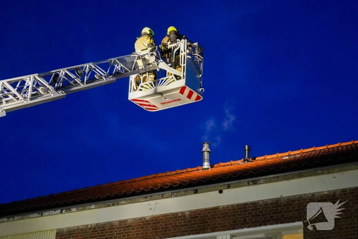 Woningen en dierenarts ontruimd vanwege schoorsteenbrand