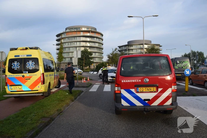 Voetganger geschept bij oversteekplaats