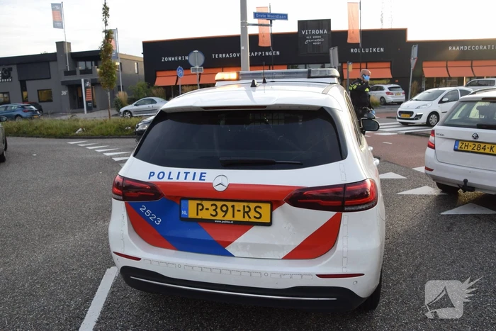 Voetganger geschept bij oversteekplaats