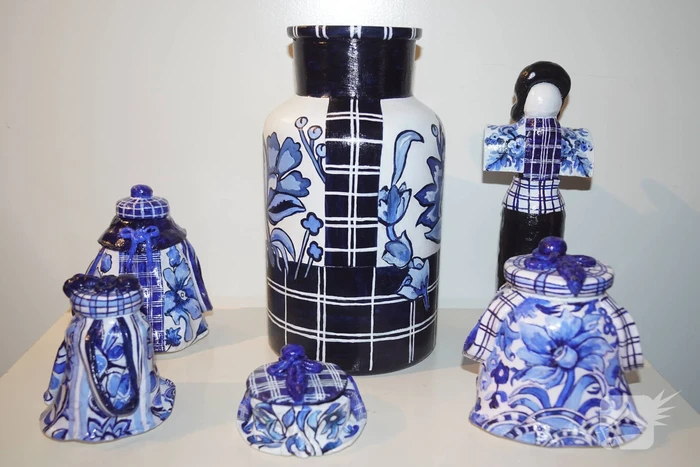 Spakenburgse kunst gemaakt van afval in het gemeentehuis