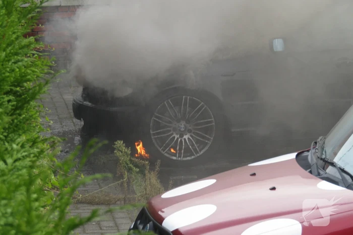 Auto flink beschadigd door brand