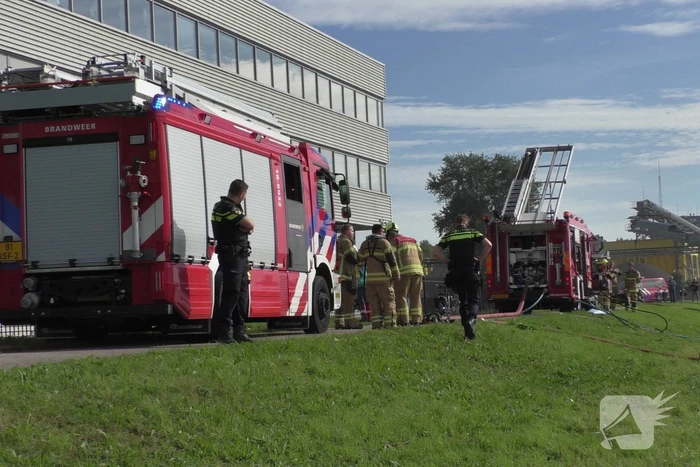 Flinke rookontwikkeling bij brand in plezierboot
