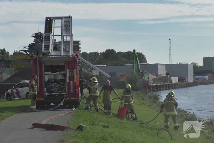 Flinke rookontwikkeling bij brand in plezierboot