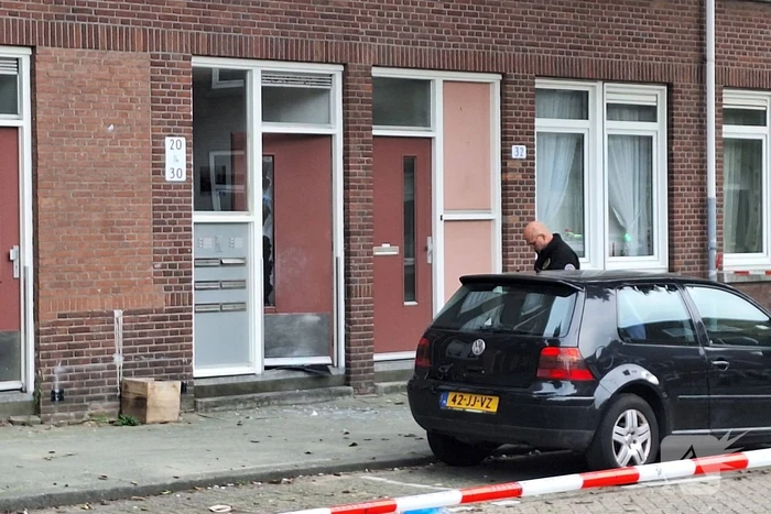 Explosie bij deur appartementencomplex
