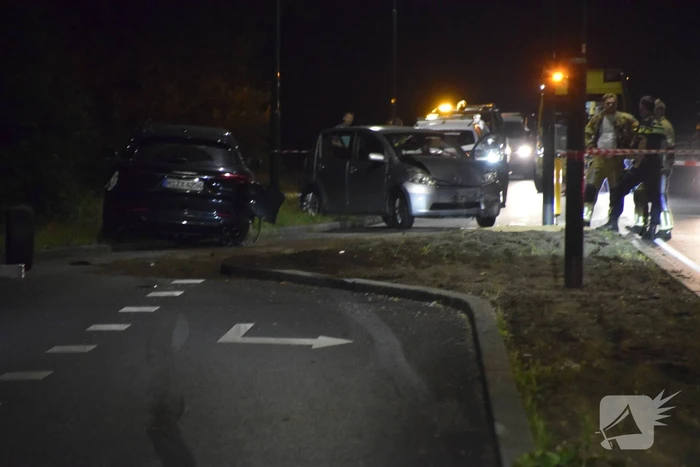 Achtervolging eindigt in crash, Maserati zwaar beschadigd