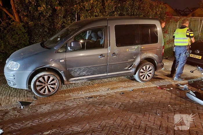 Scooterrijder ernstig gewond bij botsing met auto