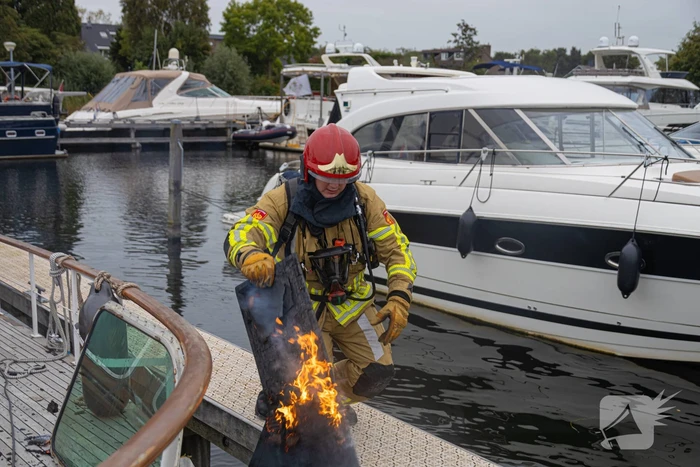 Brand aan boord van plezierjacht