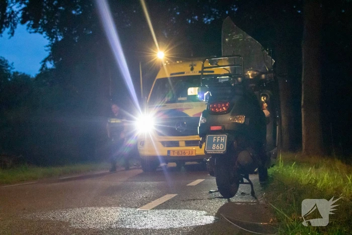 Scooter en fietser in botsing