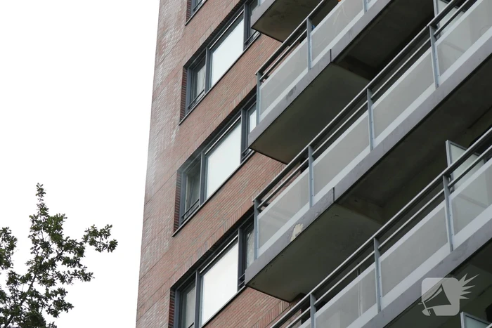 Brand op balkon snel onder controle