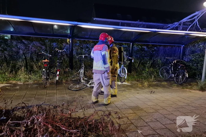 Drie fietsen in brand gestoken in fietsenstalling