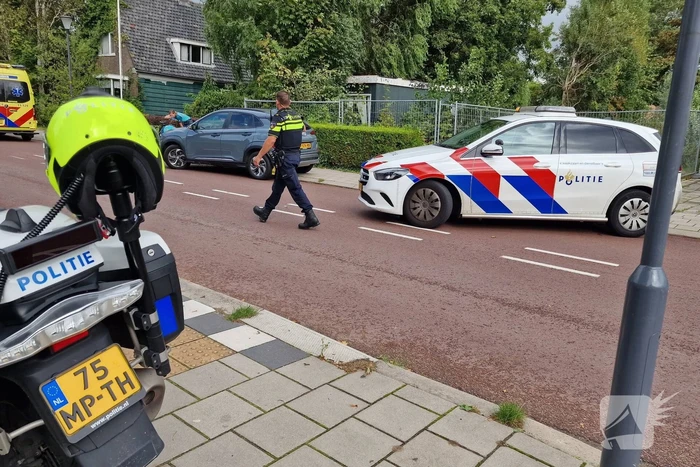 Scooterrijder en fietser in botsing