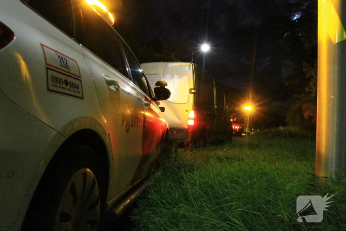 Bestuurder bestelbus slaat op de vlucht, politiehelikopter ingezet bij zoekactie
