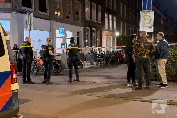 Arrestatieteam valt woning binnen