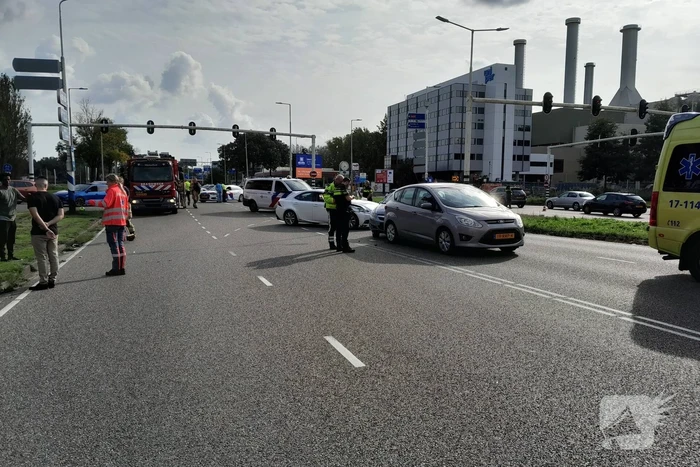 Drie voertuigen betrokken bij kettingbotsing