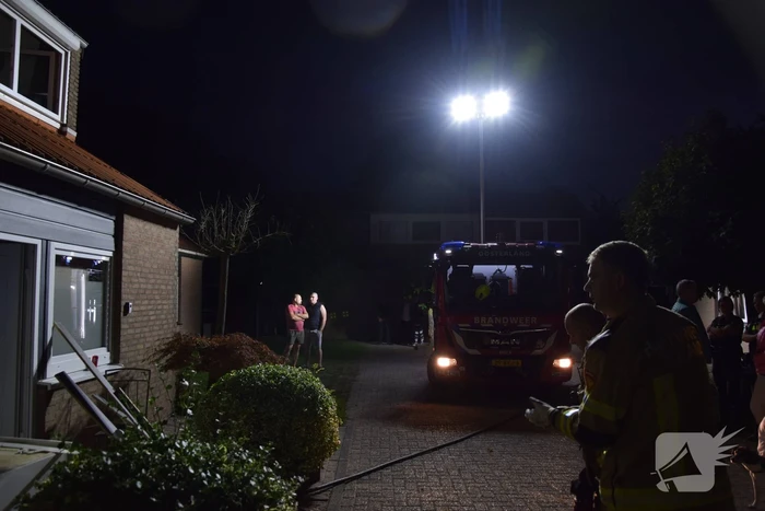 Kortsluiting koelkast veroorzaakt brand