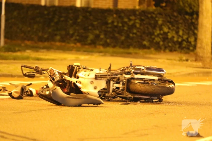 Ravage en gewonden bij aanrijding met motor