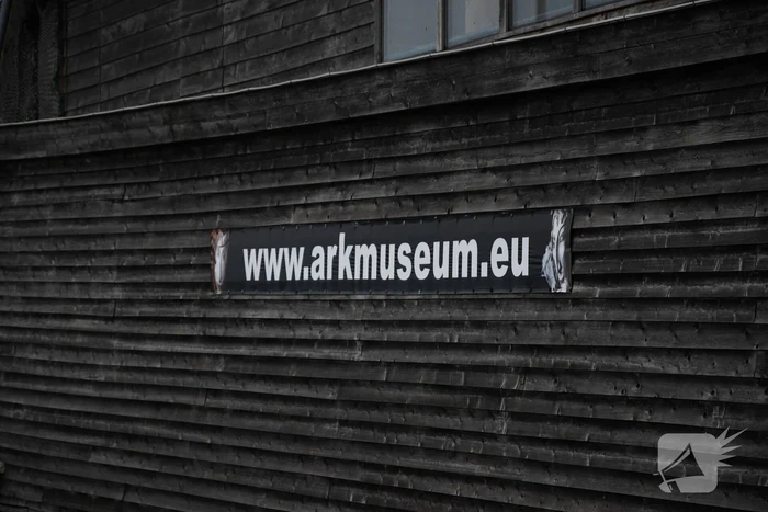 Arkmuseum aangekomen in haven