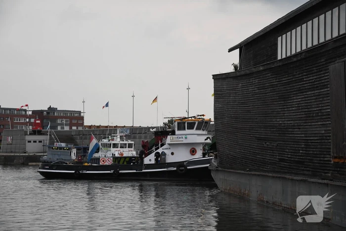 Arkmuseum aangekomen in haven