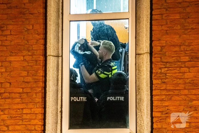 Vier aanhoudingen en zwaargewonde na steekpartij
