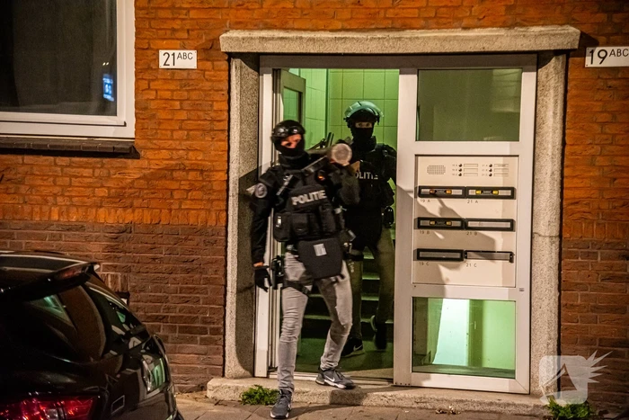 Vier aanhoudingen en zwaargewonde na steekpartij