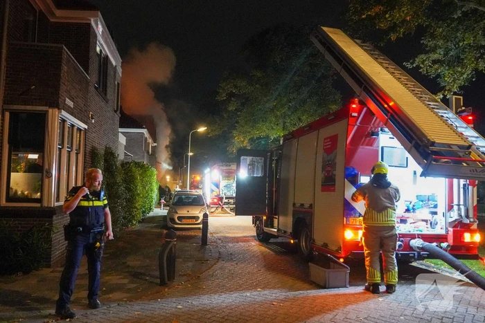 Dode en drie gewonden bij uitslaande brand