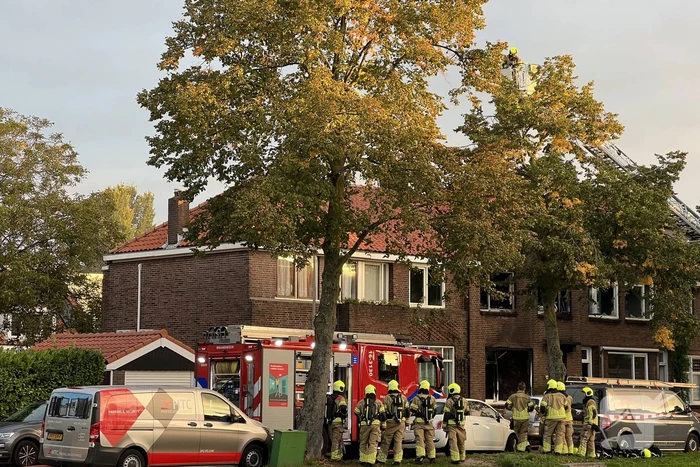 Dode en drie gewonden bij uitslaande brand