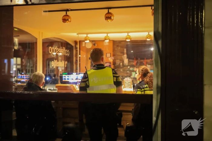 Politie onderzoekt overval op coffeeshop