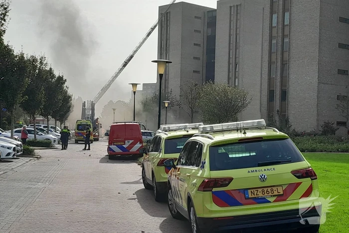 Veel rook bij brand in parkeergarage