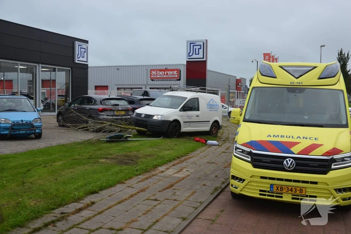 Gewonde bij ongeval tussen twee bestelbussen