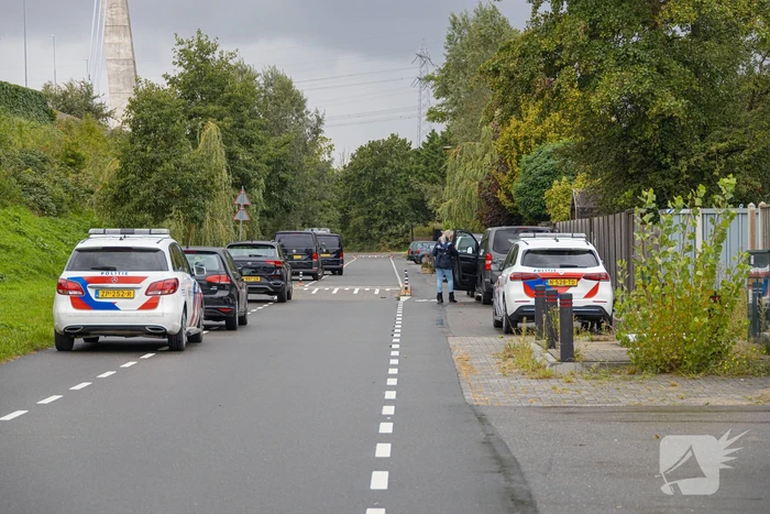 Politieonderzoek na vondst dode in water