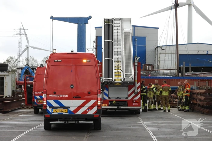 Persoon uit water gered