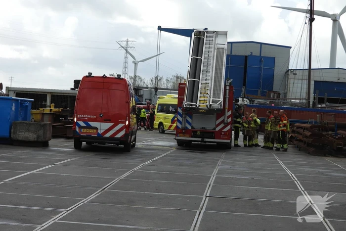 Persoon uit water gered