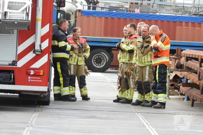 Persoon uit water gered