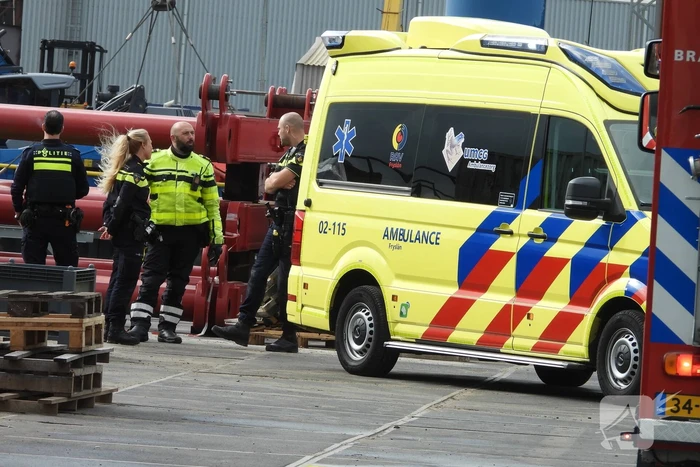 Persoon uit water gered