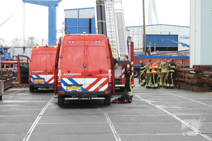 Persoon uit water gered