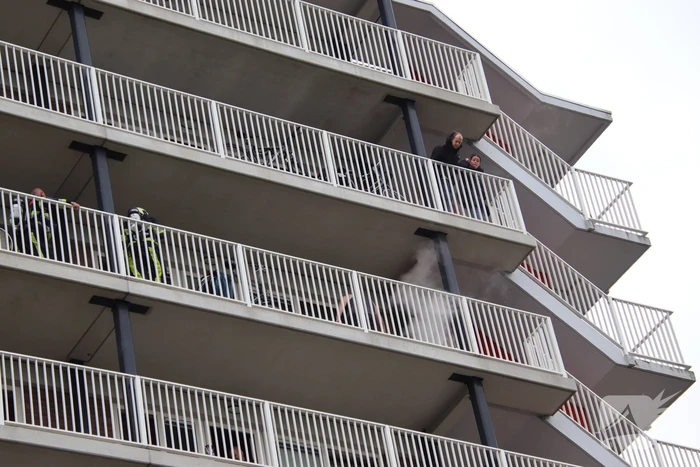 Brandweer ingezet voor rookontwikkeling van bbq op balkon
