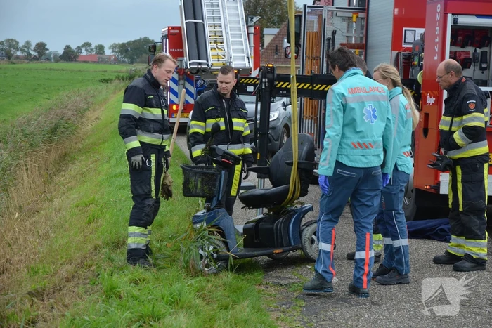 Bestuurder scootmobiel onderkoeld na te water raken