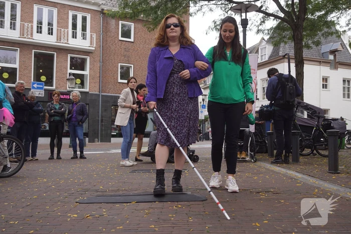 Hindernissen voor mensen met beperking worden zichtbaar in centrum