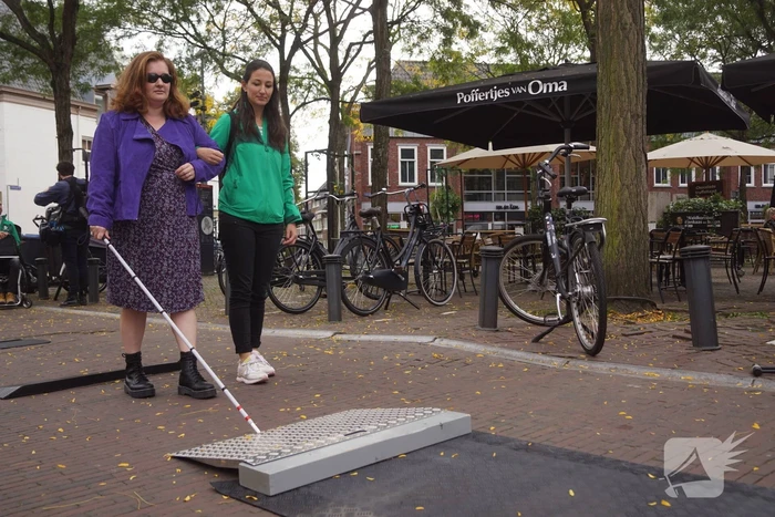 Hindernissen voor mensen met beperking worden zichtbaar in centrum