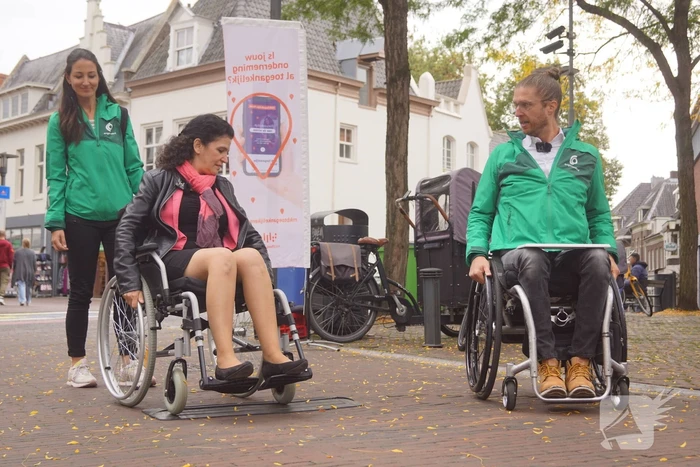 Hindernissen voor mensen met beperking worden zichtbaar in centrum
