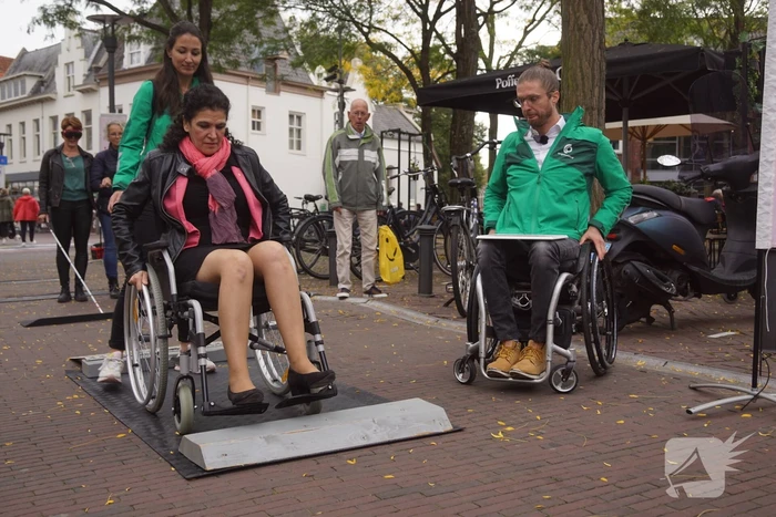 Hindernissen voor mensen met beperking worden zichtbaar in centrum