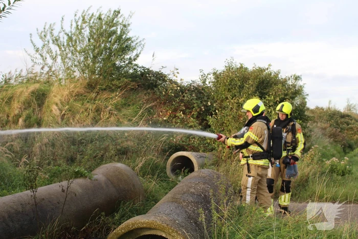 Bermbrand snel onder controle