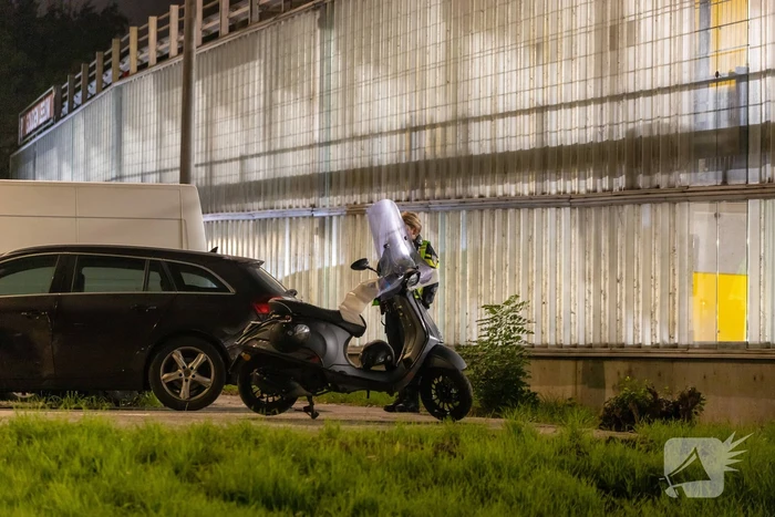 Groot onderzoek naar aantreffen explosieven bij auto en scooter
