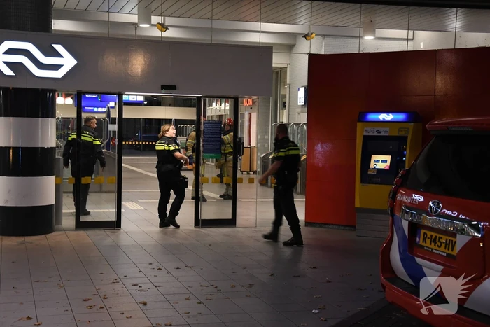 Inzet hulpdiensten voor incident in station