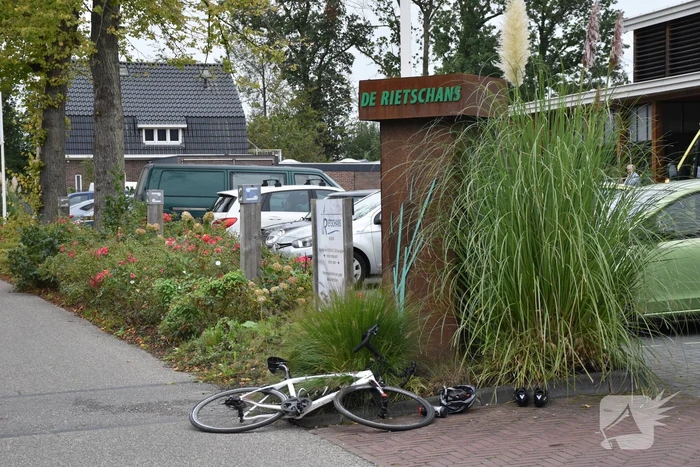 Fietser aangereden door personenauto