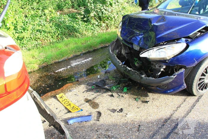 Gewonde en grote schade bij kettingbotsing