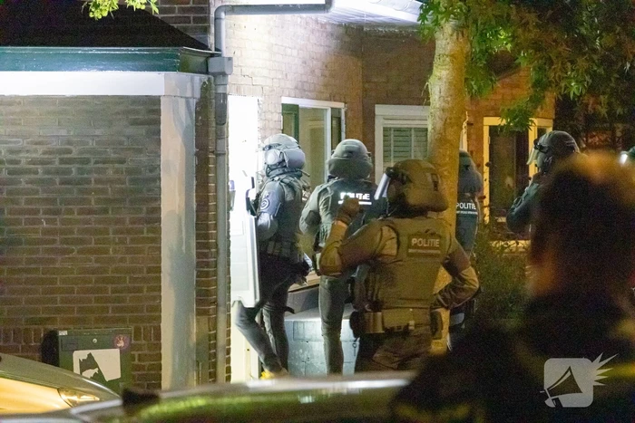 Arrestatieteam valt woning binnen na overval