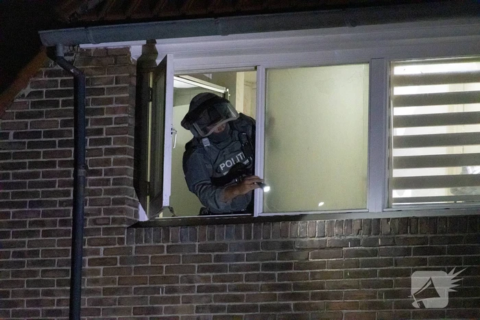 Arrestatieteam valt woning binnen na overval